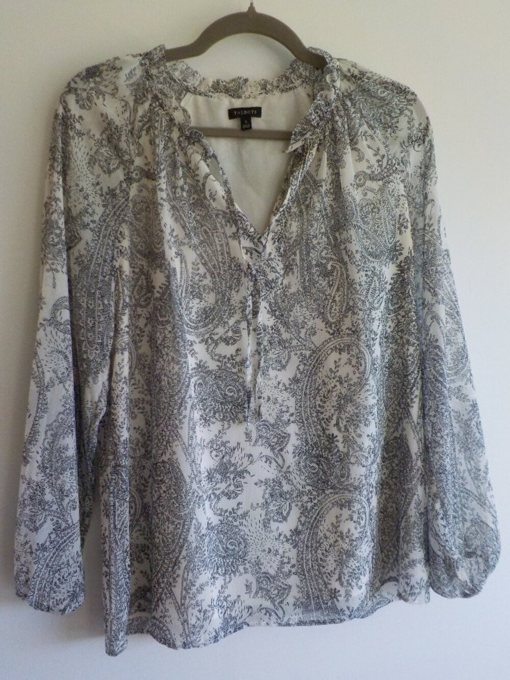Talbots Blouse - Small - Black White Long Sleeve Ruffle Lined (2576)